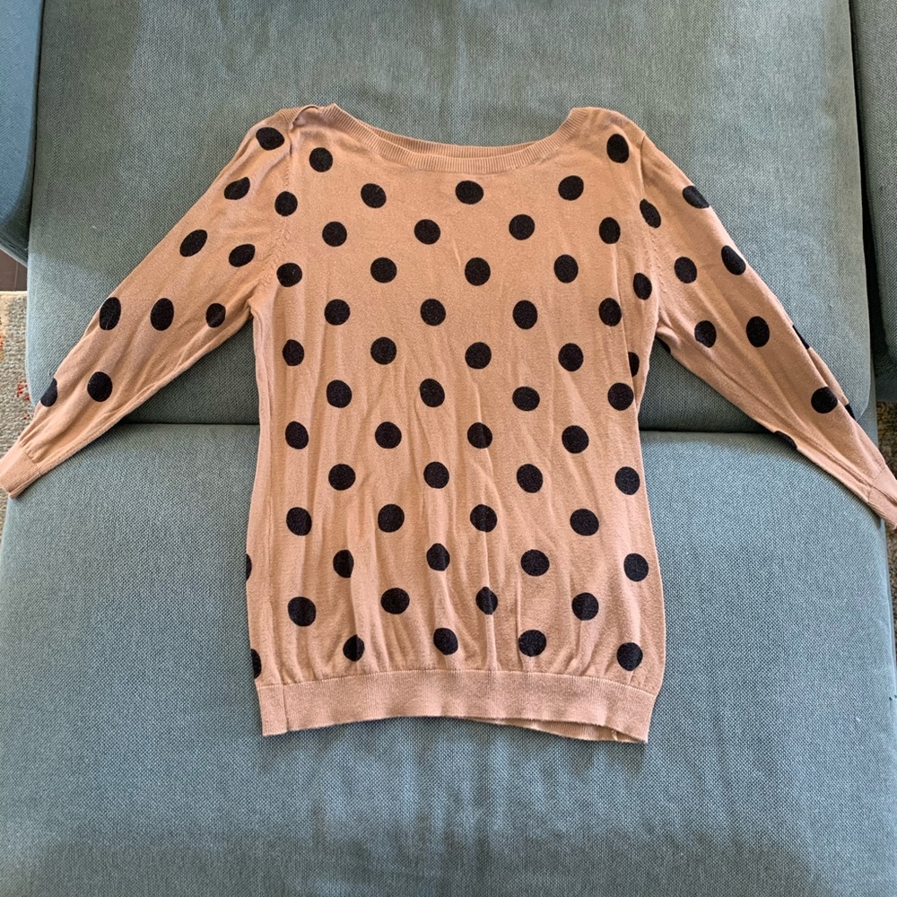 OLD NAVY SWEATER WOTH POLKA DOTS
